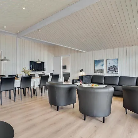 Amazing In With Kitchen Holiday home *
