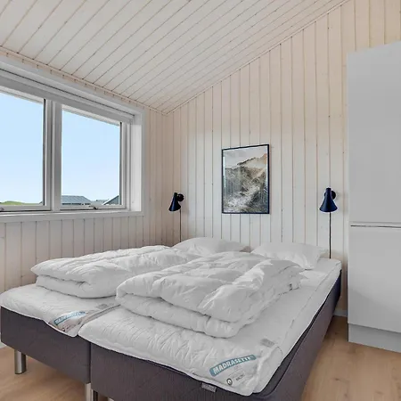 Amazing In With Kitchen Holiday home Lokken