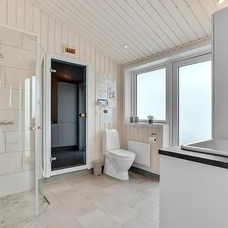 Amazing In With Kitchen *